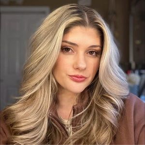 Meet your Posher, Carlee